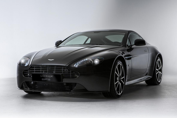 Aston Martin ����������� V8 Vantage SP10